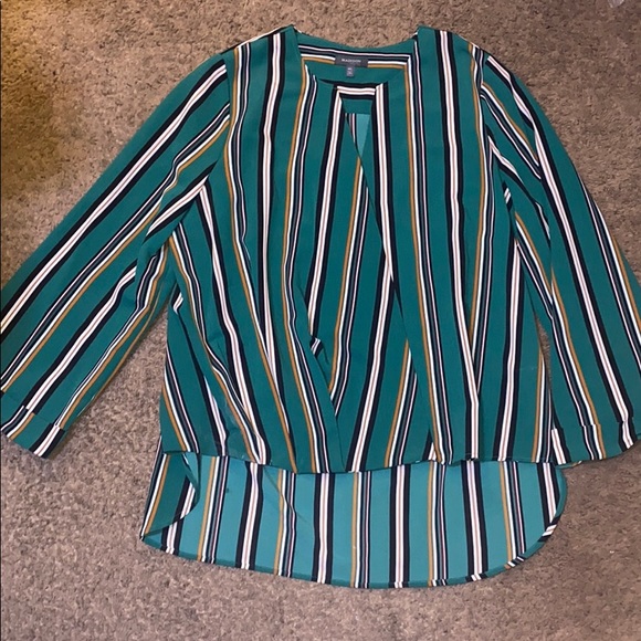 Beautiful dressy Blouse - Picture 1 of 1